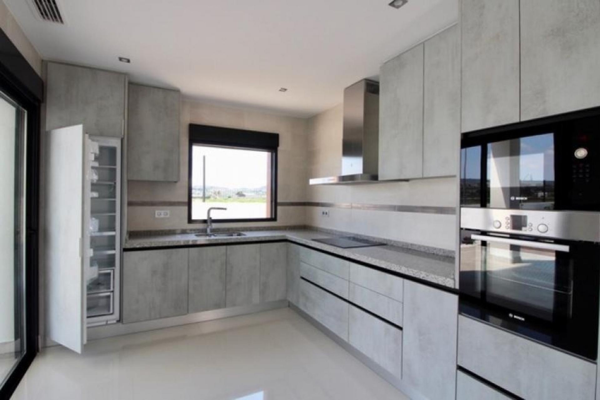 Herverkoop - Vrijstaande Villa -
Aspe