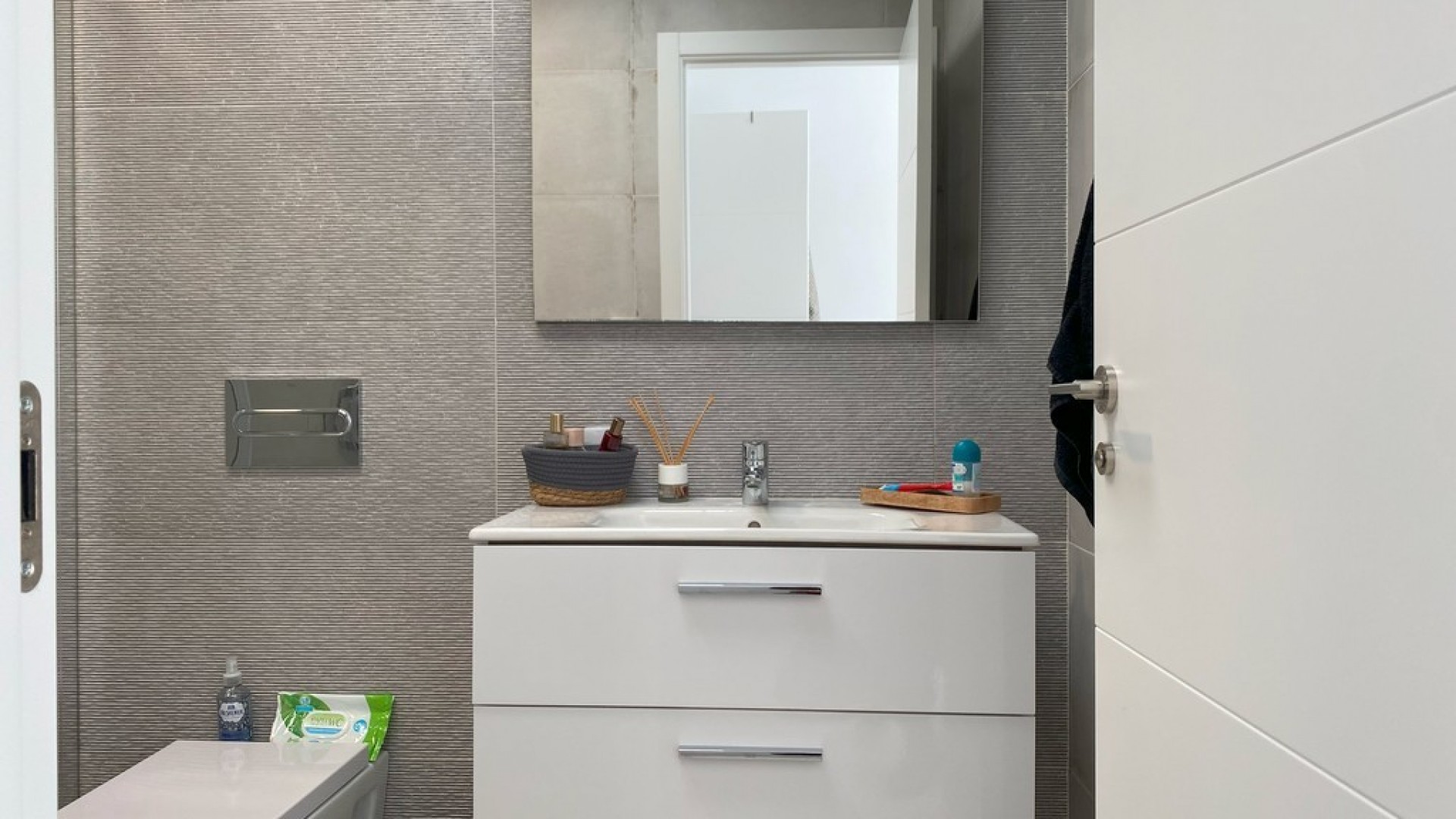 Herverkoop - Vrijstaande Villa -
Avileses