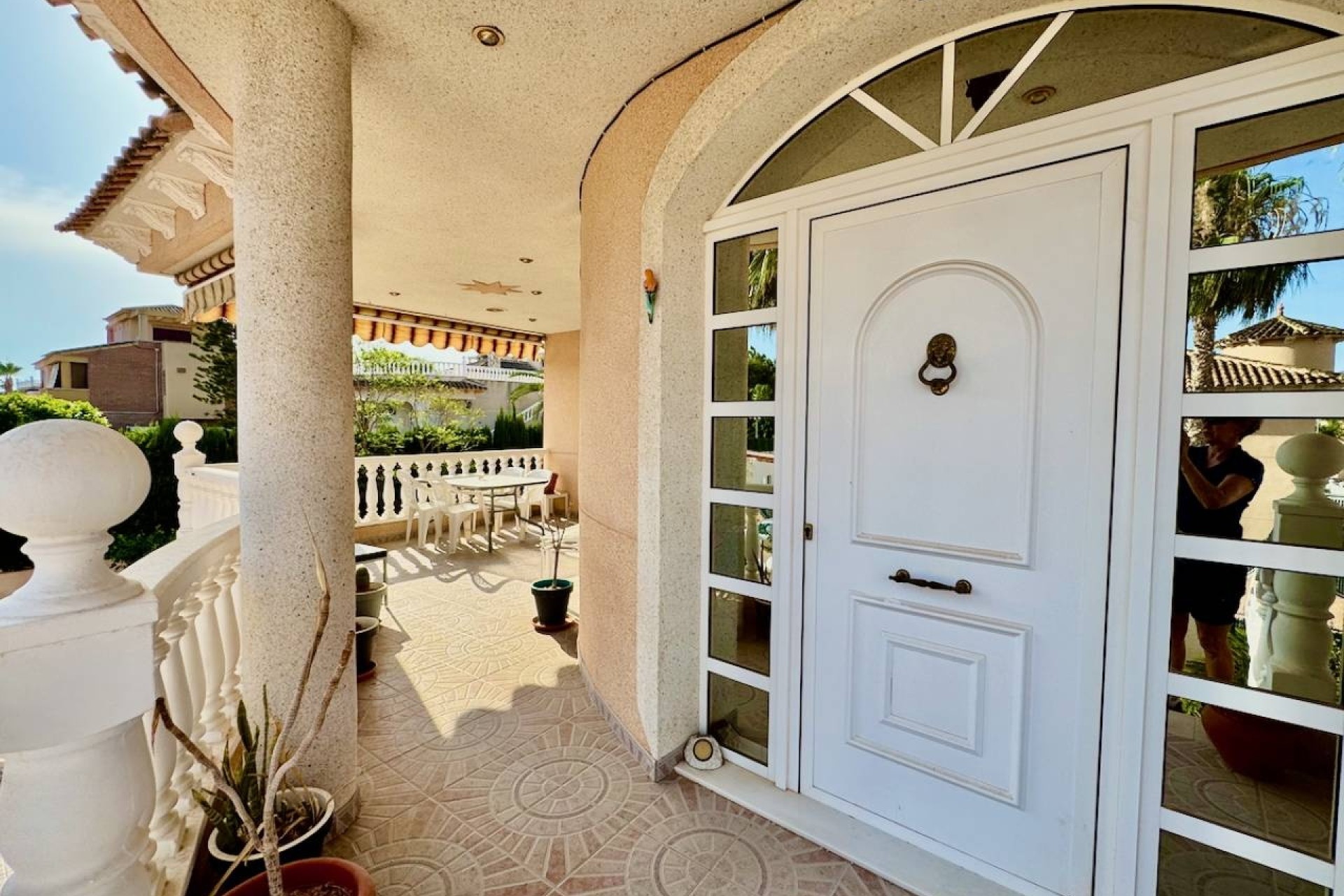 Herverkoop - Vrijstaande Villa -
Benferri