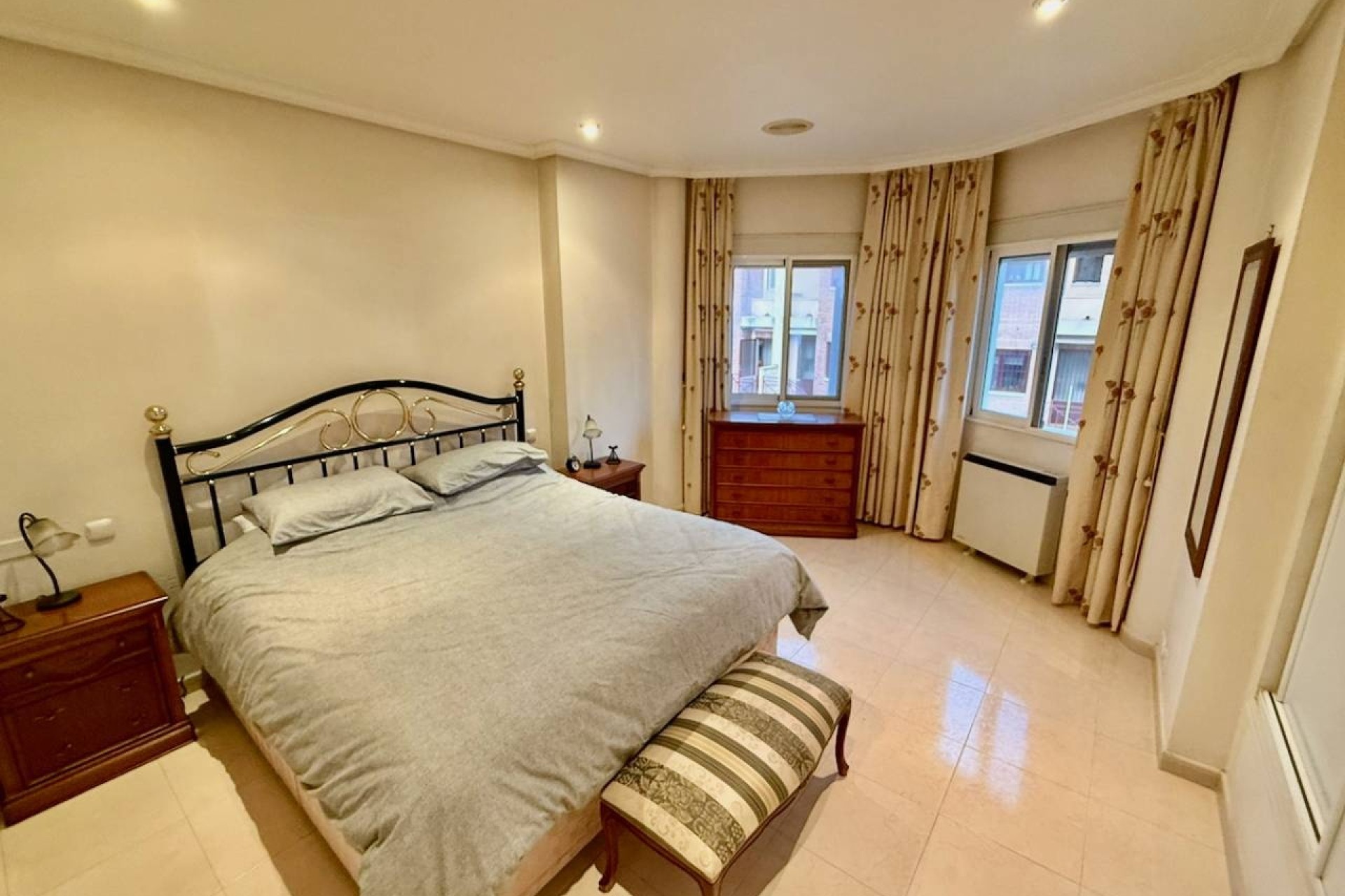 Herverkoop - Vrijstaande Villa -
Benferri