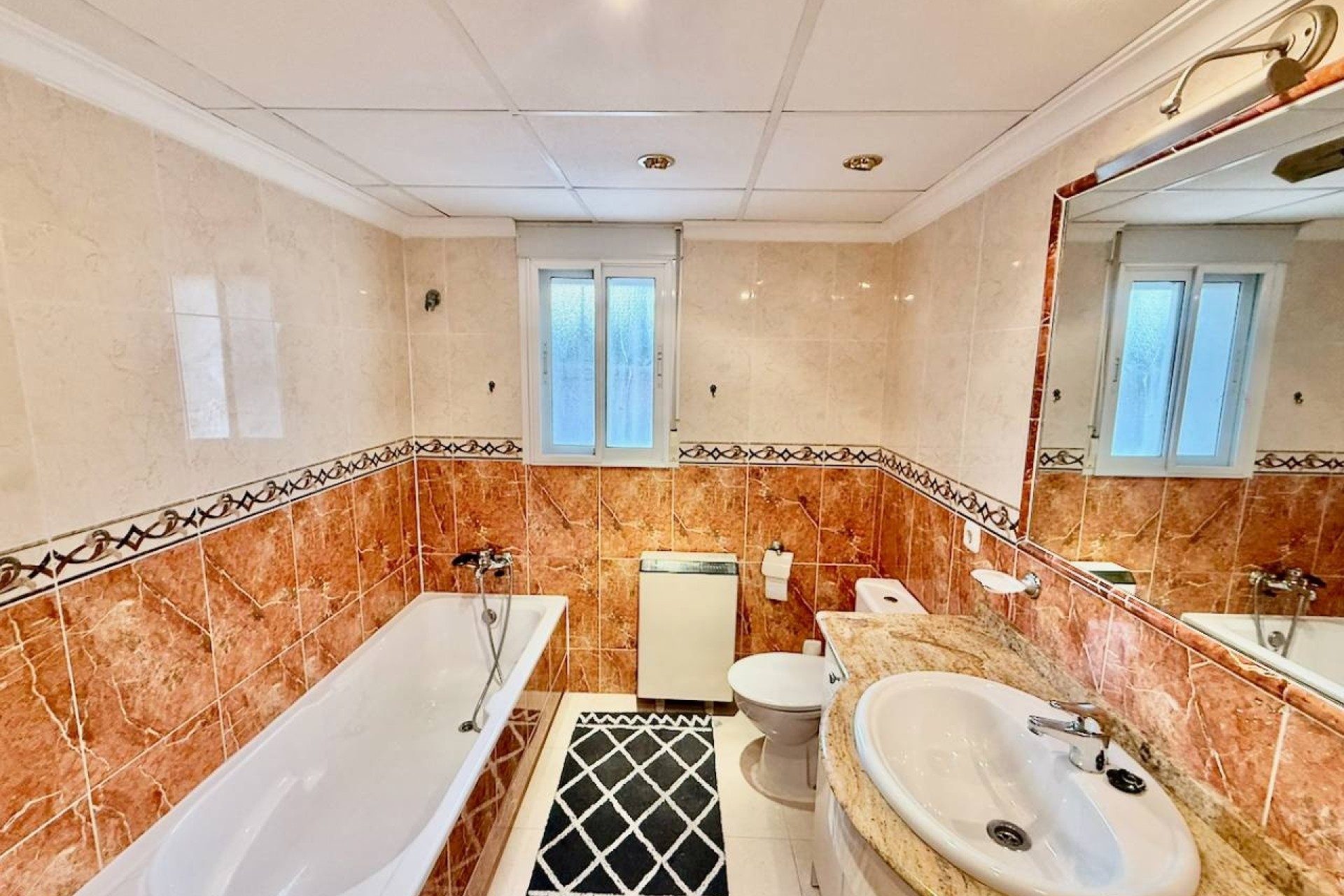 Herverkoop - Vrijstaande Villa -
Benferri