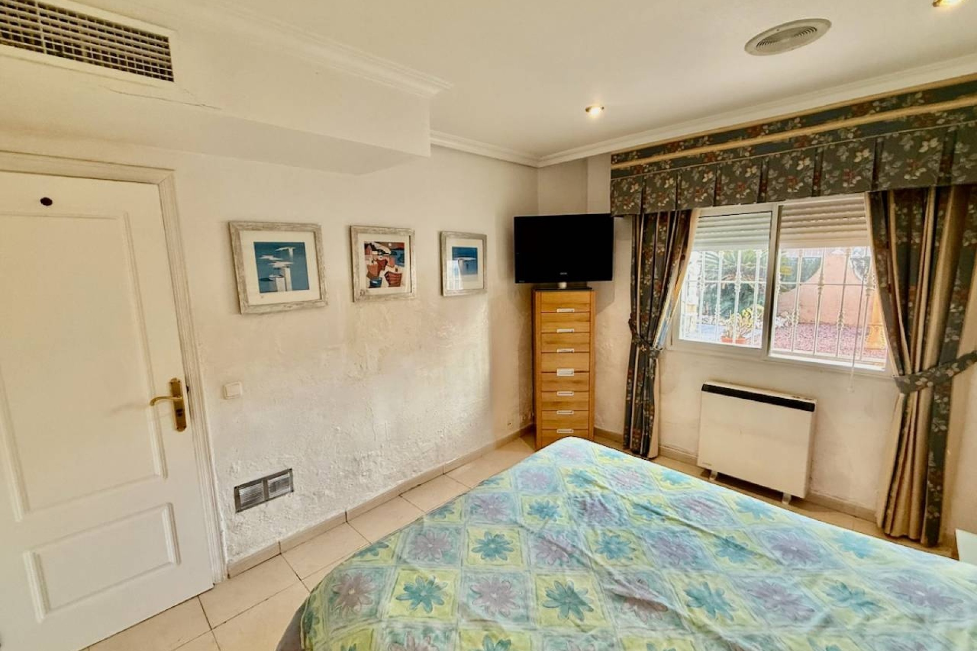 Herverkoop - Vrijstaande Villa -
Benferri