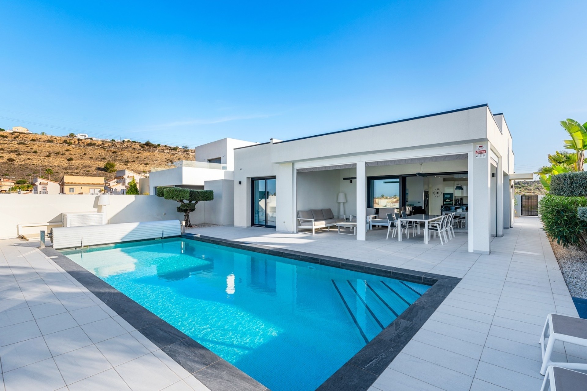 Herverkoop - Vrijstaande Villa -
Benijofar