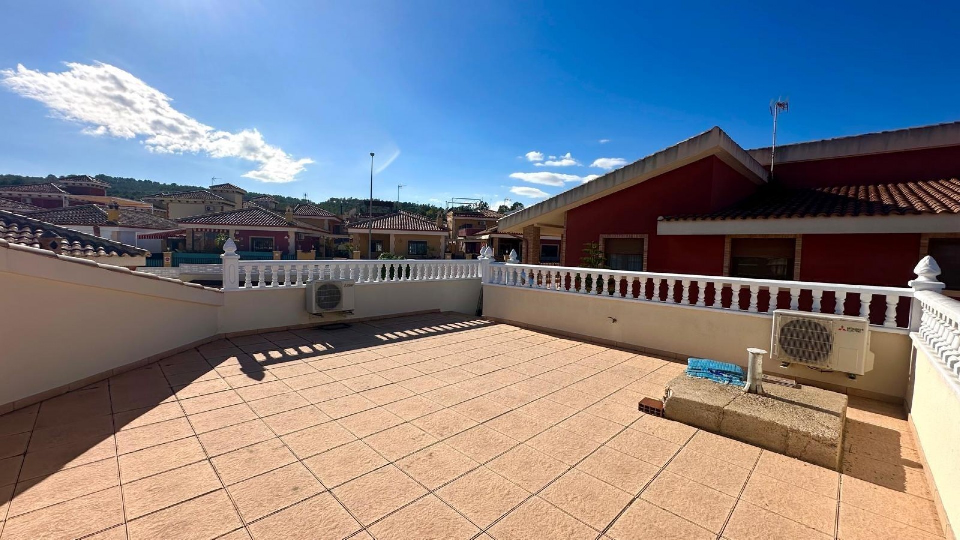 Herverkoop - Vrijstaande Villa -
Bigastro - Comunidad valenciana