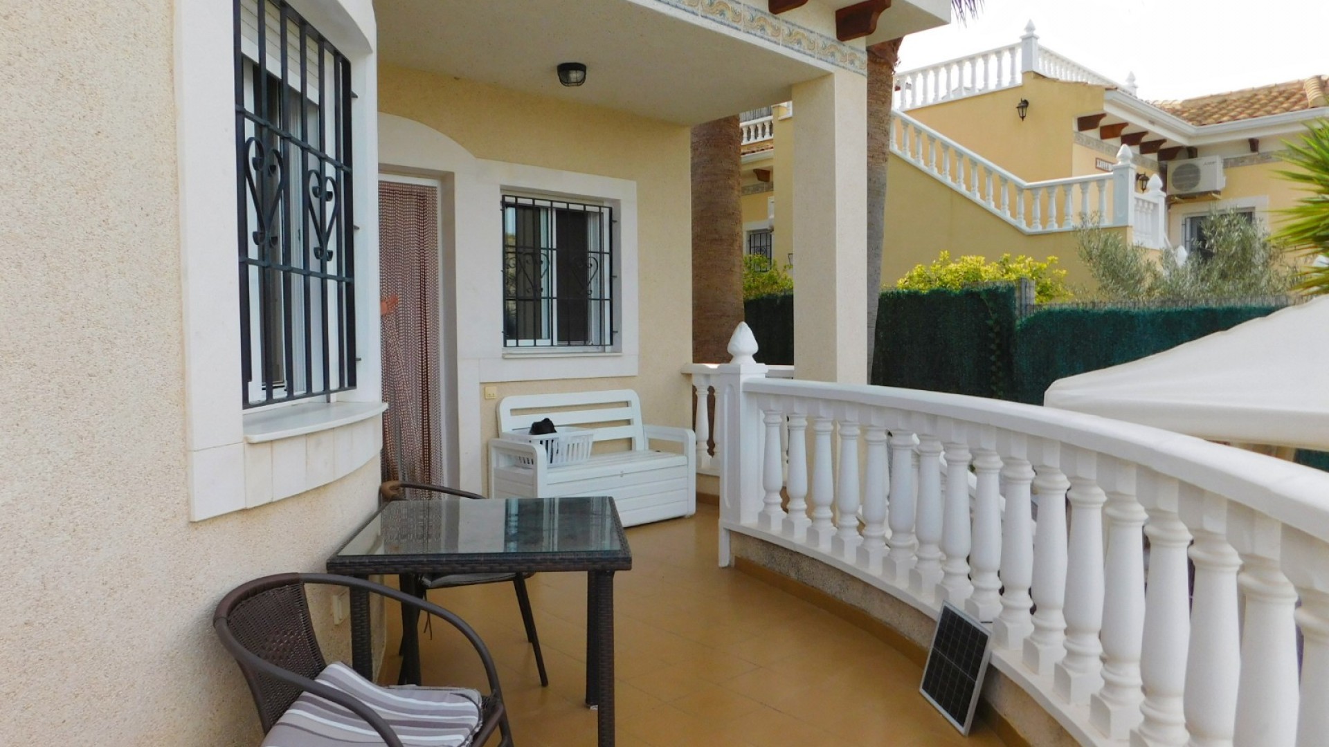 Herverkoop - Vrijstaande Villa -
Bigastro