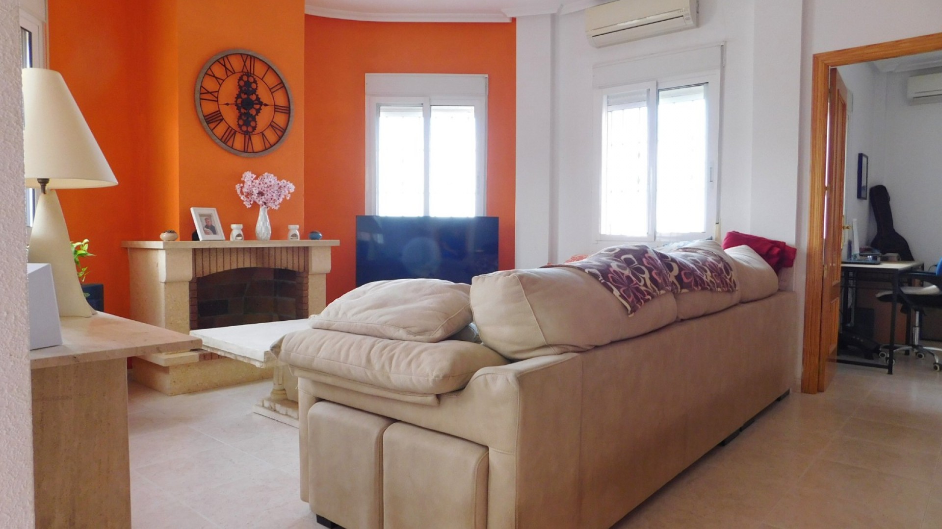 Herverkoop - Vrijstaande Villa -
Bigastro