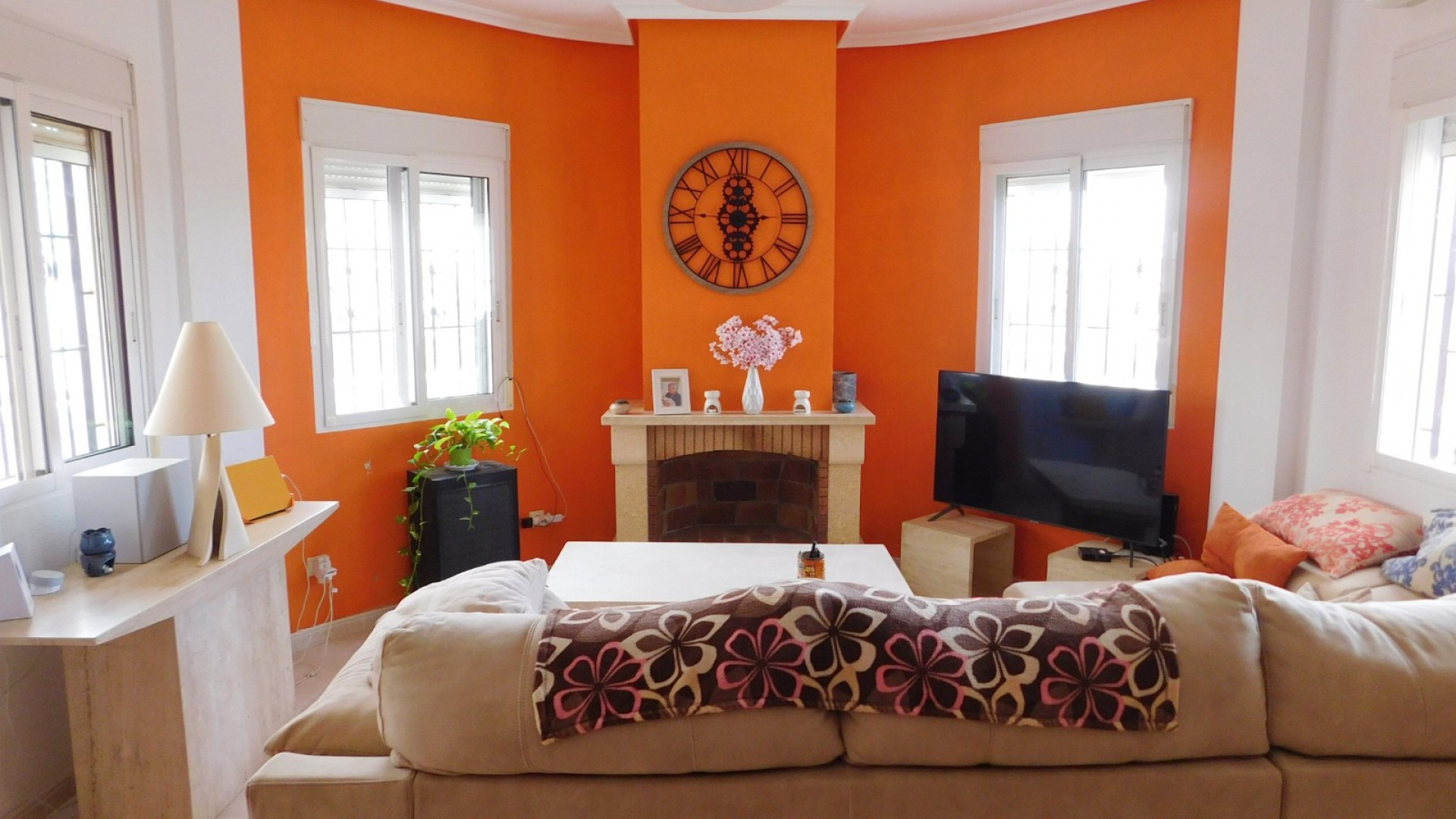 Herverkoop - Vrijstaande Villa -
Bigastro