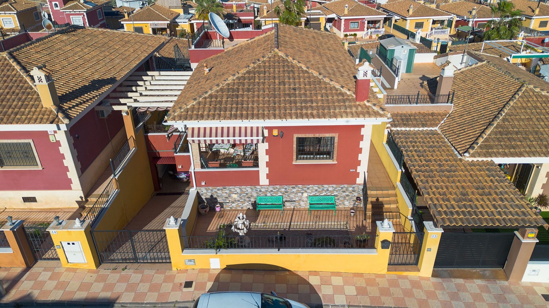 Herverkoop - Vrijstaande Villa -
Bigastro