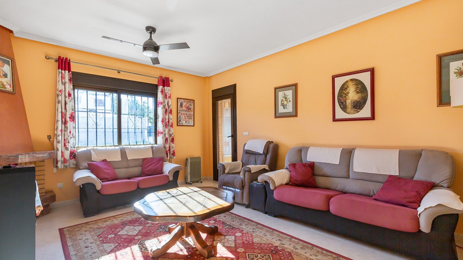 Herverkoop - Vrijstaande Villa -
Bigastro