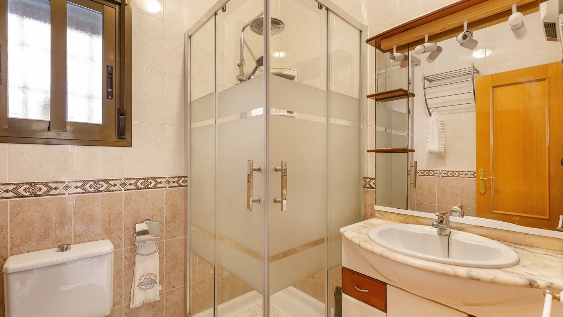 Herverkoop - Vrijstaande Villa -
Bigastro