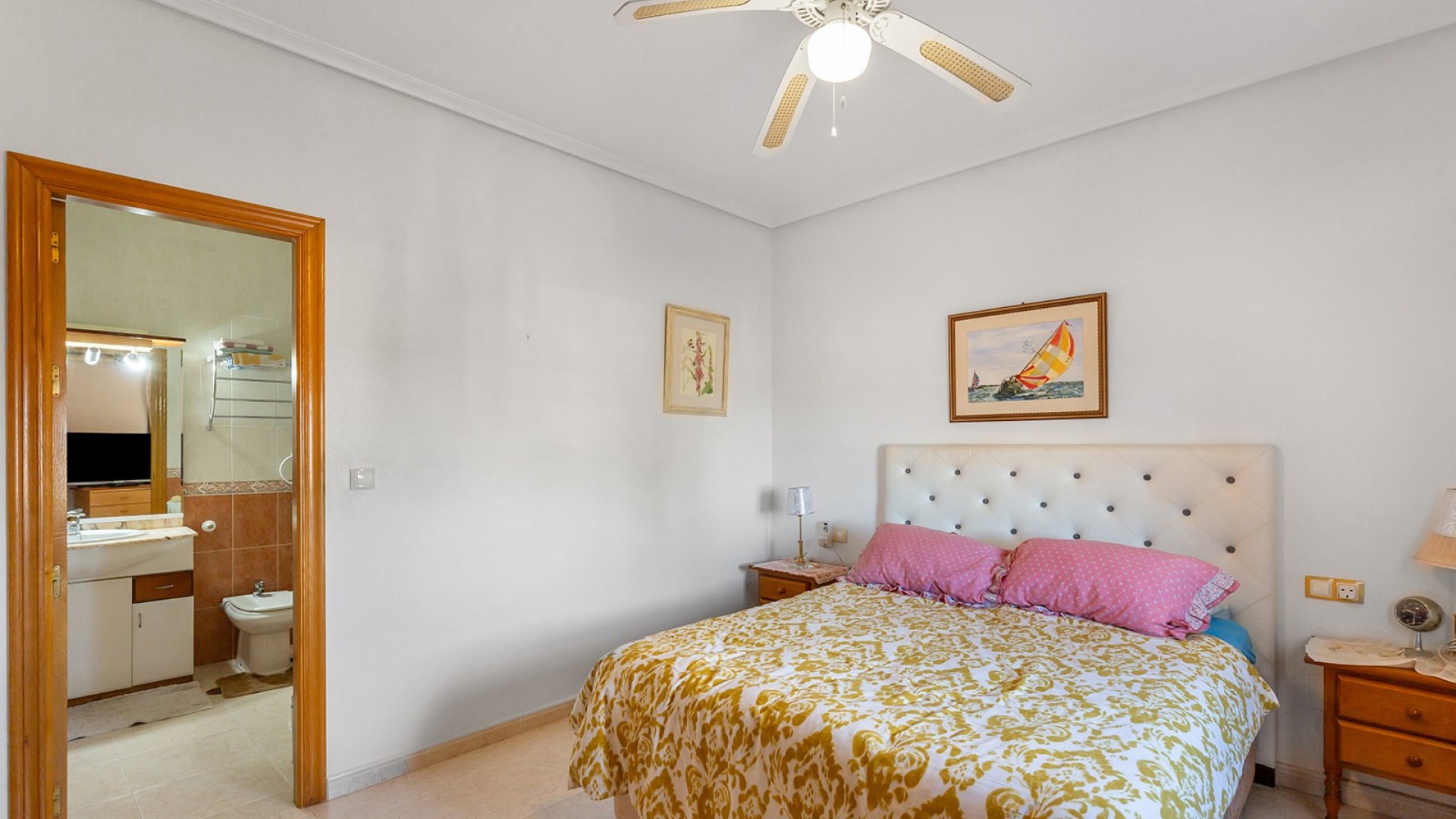 Herverkoop - Vrijstaande Villa -
Bigastro