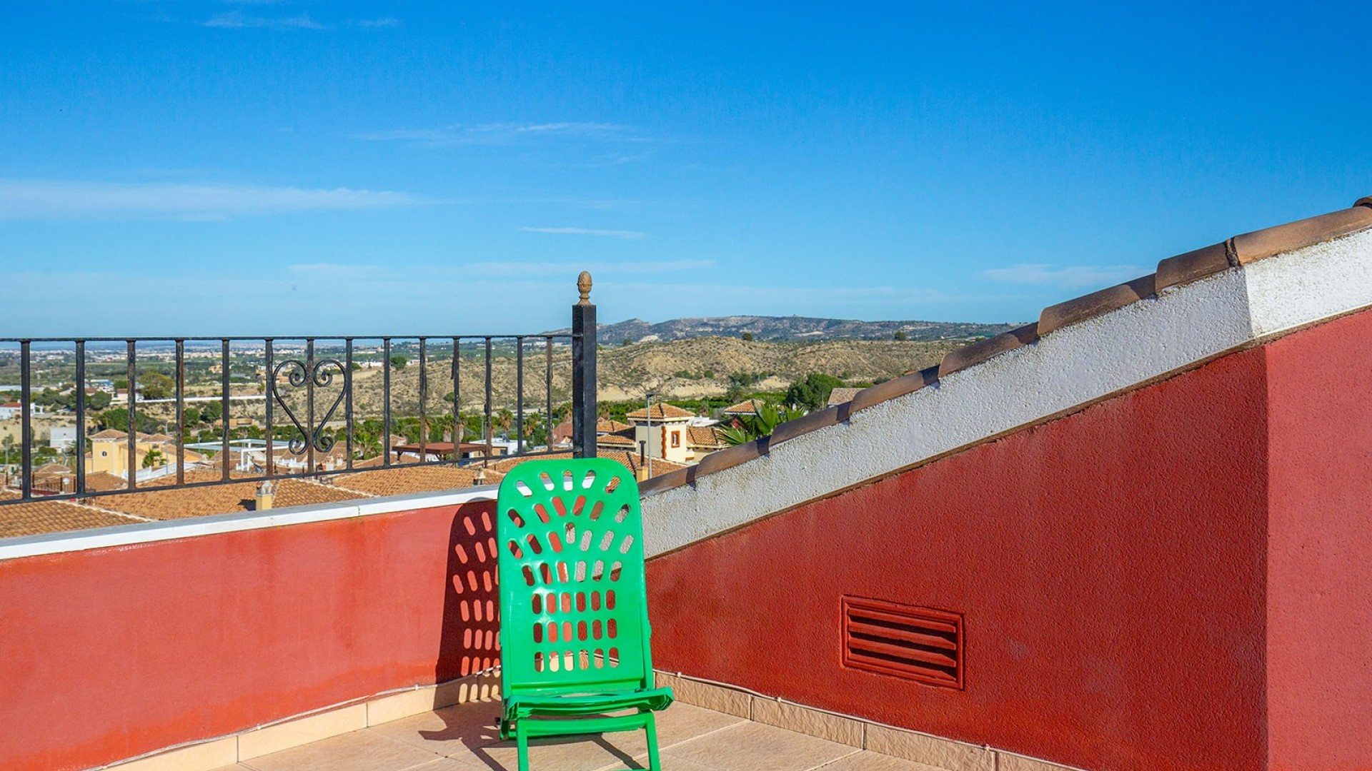 Herverkoop - Vrijstaande Villa -
Bigastro