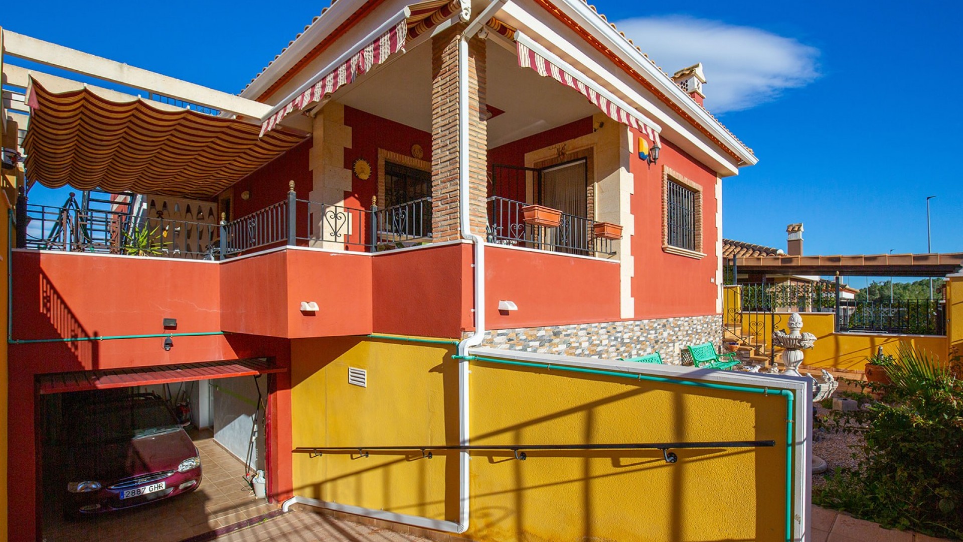 Herverkoop - Vrijstaande Villa -
Bigastro