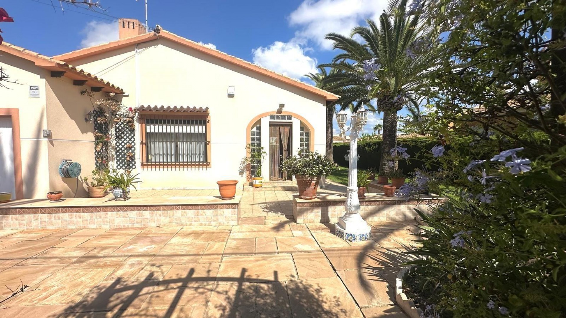 Herverkoop - Vrijstaande Villa -
Cabo Roig - Costa blanca