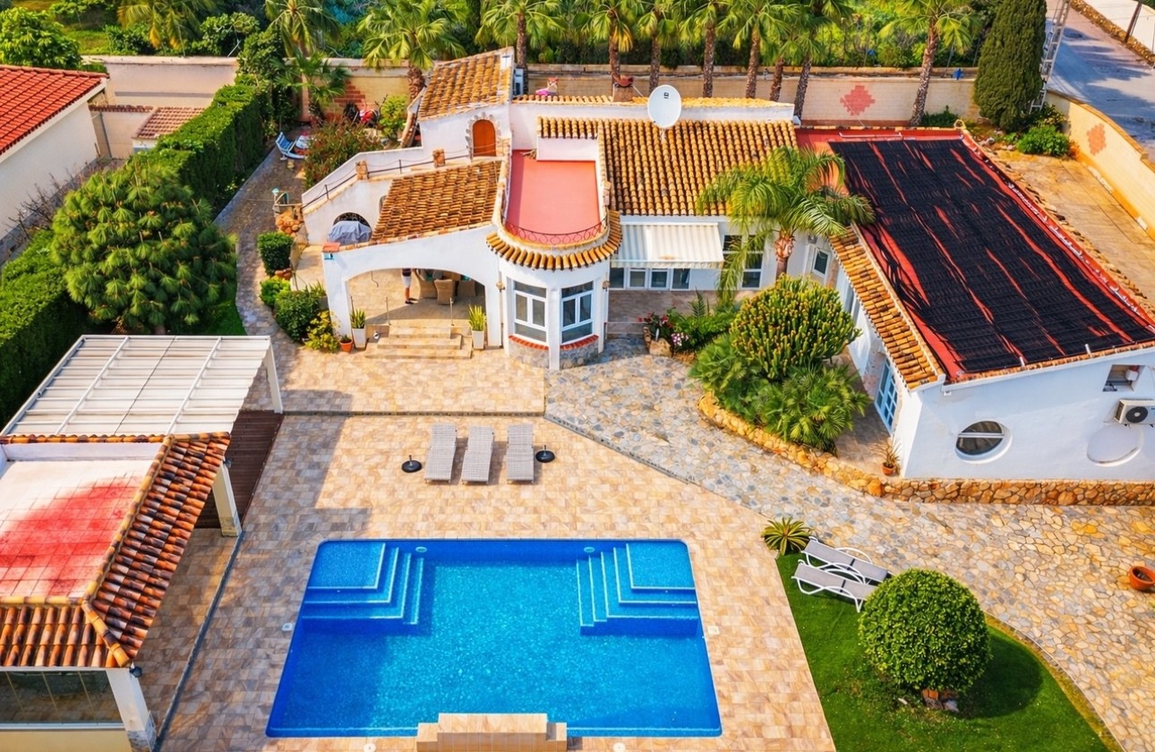 Herverkoop - Vrijstaande Villa -
Cabo Roig - Costa Blanca