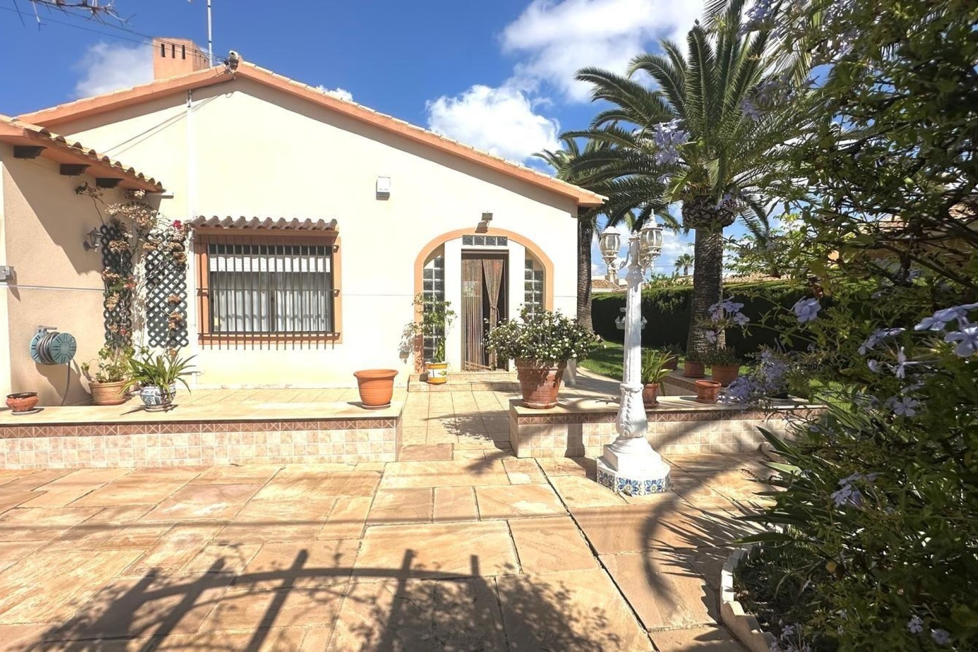 Herverkoop - Vrijstaande Villa -
Cabo Roig - Costa Blanca
