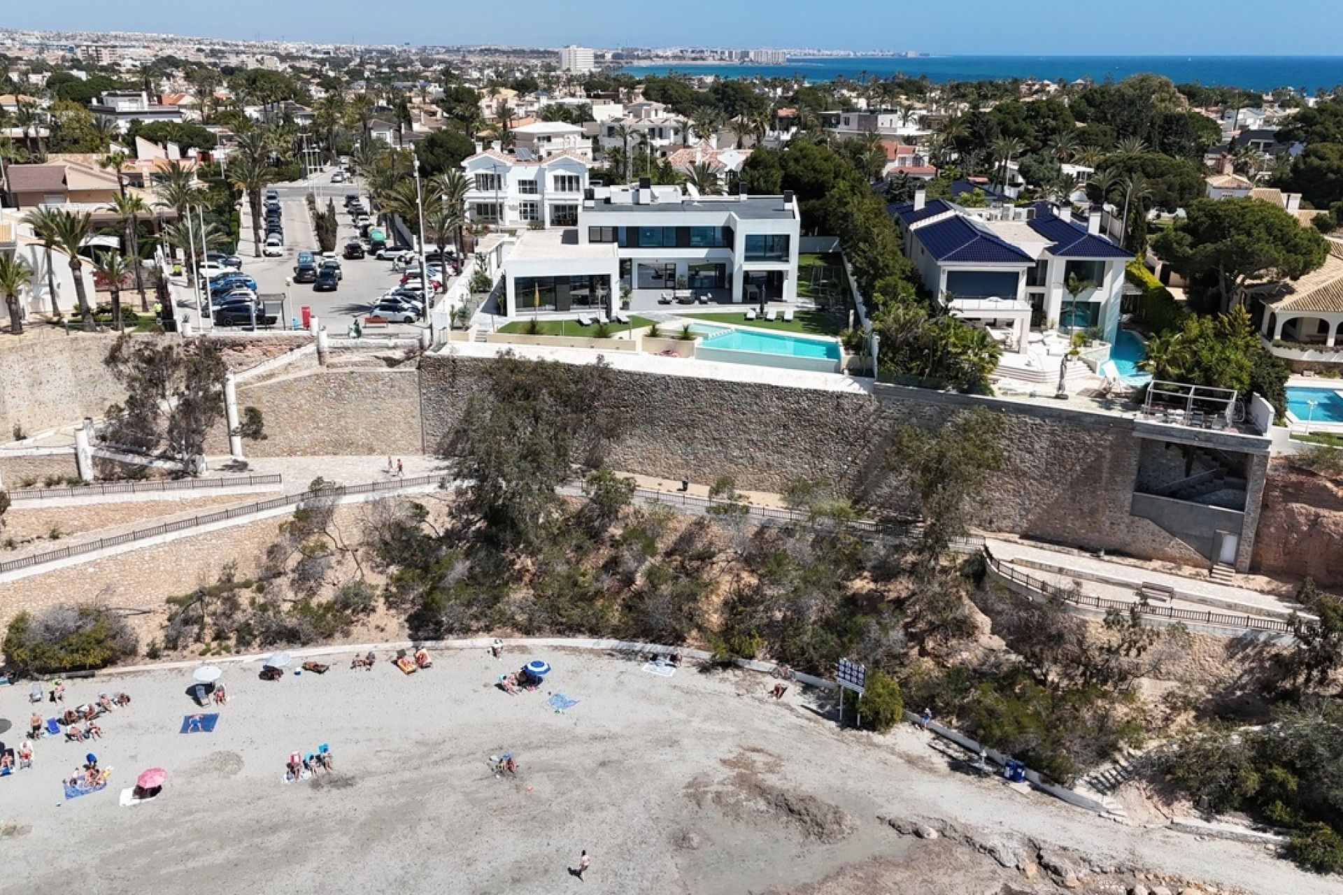 Herverkoop - Vrijstaande Villa -
Cabo Roig - Costa Blanca