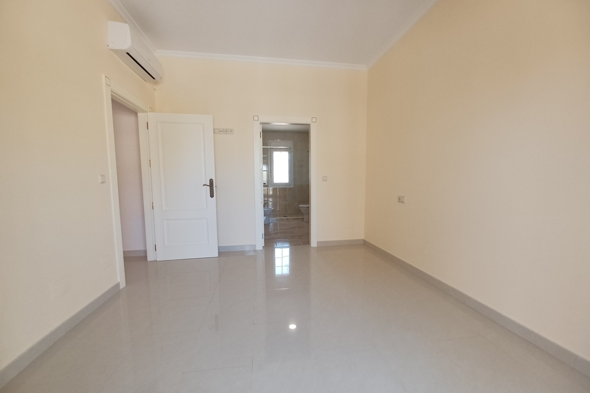 Herverkoop - Vrijstaande Villa -
Cabo Roig - Costa Blanca