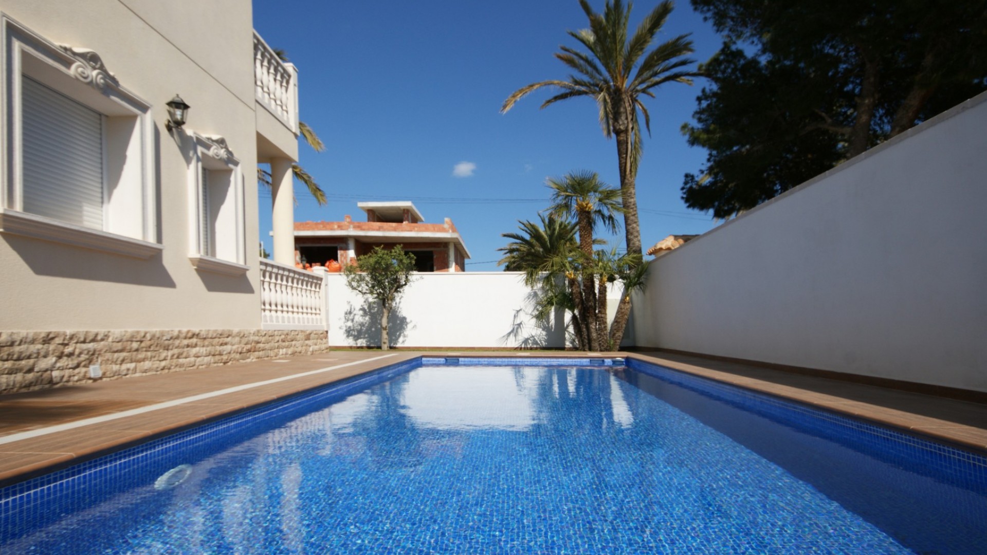 Herverkoop - Vrijstaande Villa -
Cabo Roig - MUY CERCA DE LA PLAYA