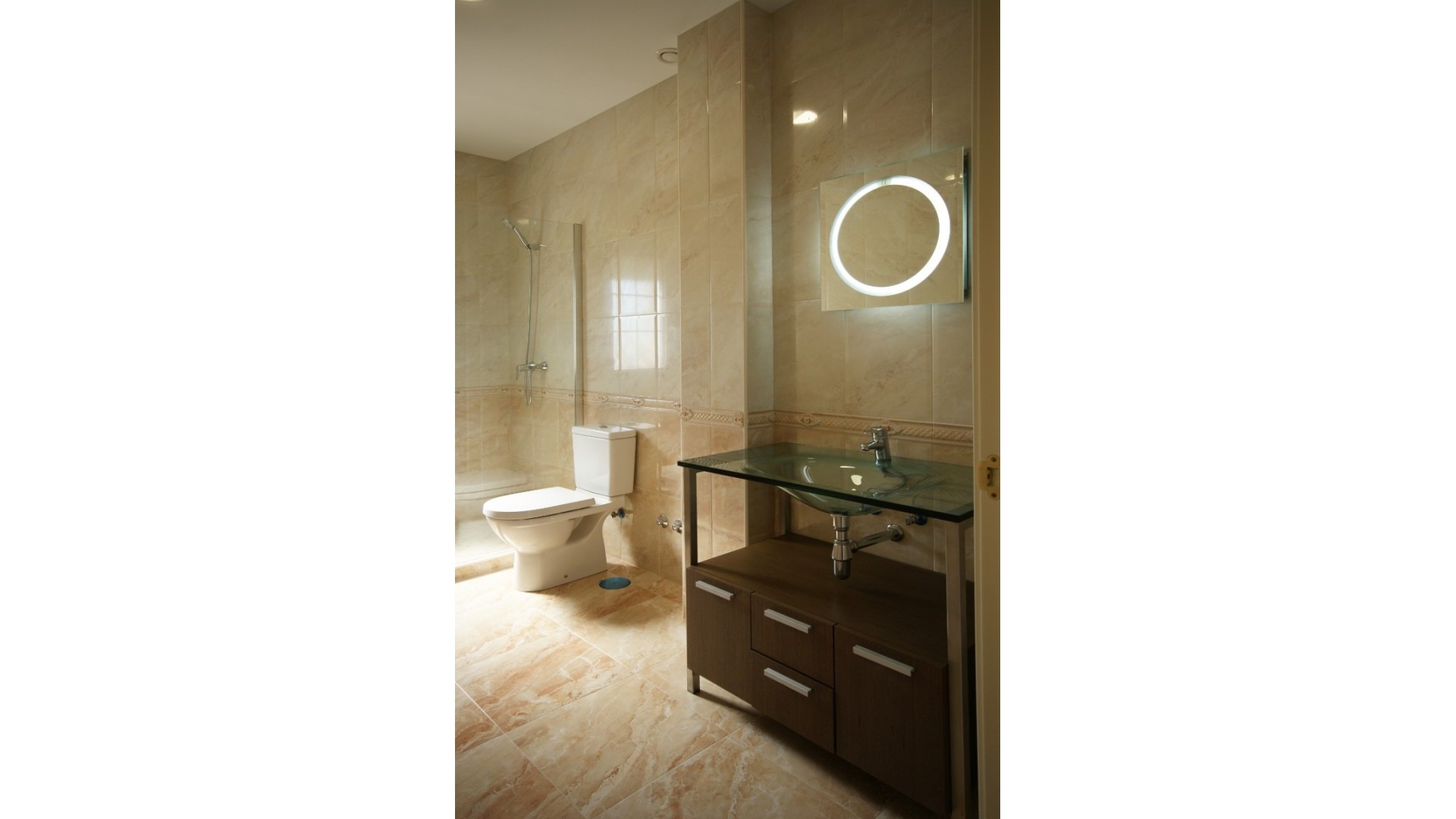 Herverkoop - Vrijstaande Villa -
Cabo Roig - MUY CERCA DE LA PLAYA