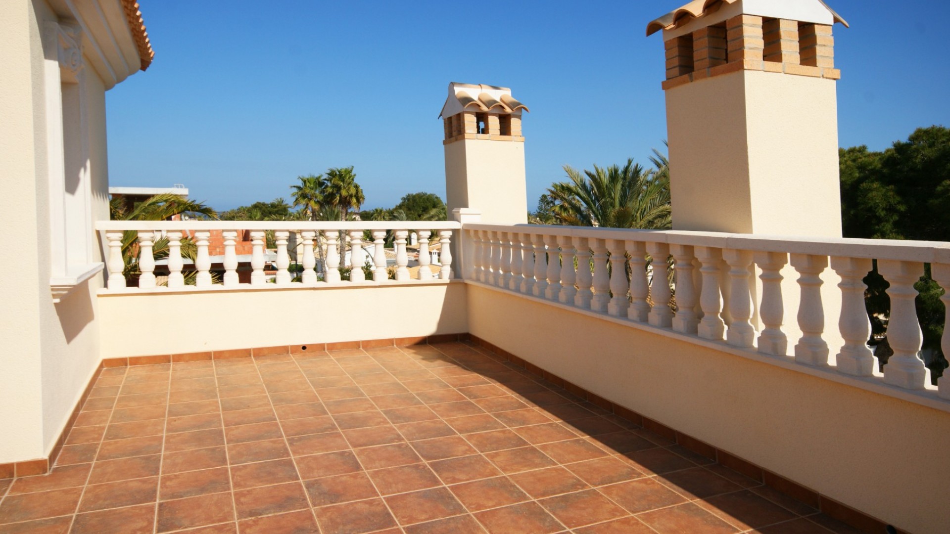 Herverkoop - Vrijstaande Villa -
Cabo Roig - MUY CERCA DE LA PLAYA
