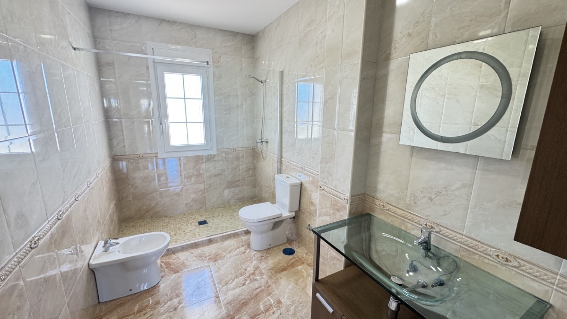 Herverkoop - Vrijstaande Villa -
Cabo Roig