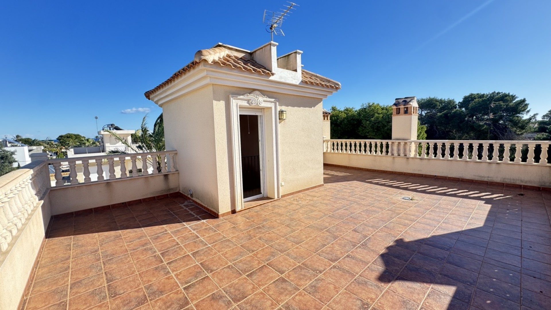 Herverkoop - Vrijstaande Villa -
Cabo Roig
