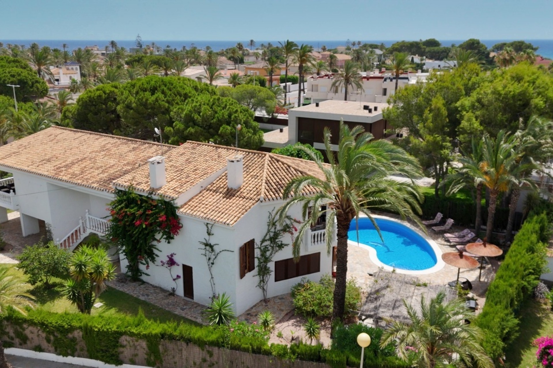 Herverkoop - Vrijstaande Villa -
Cabo Roig
