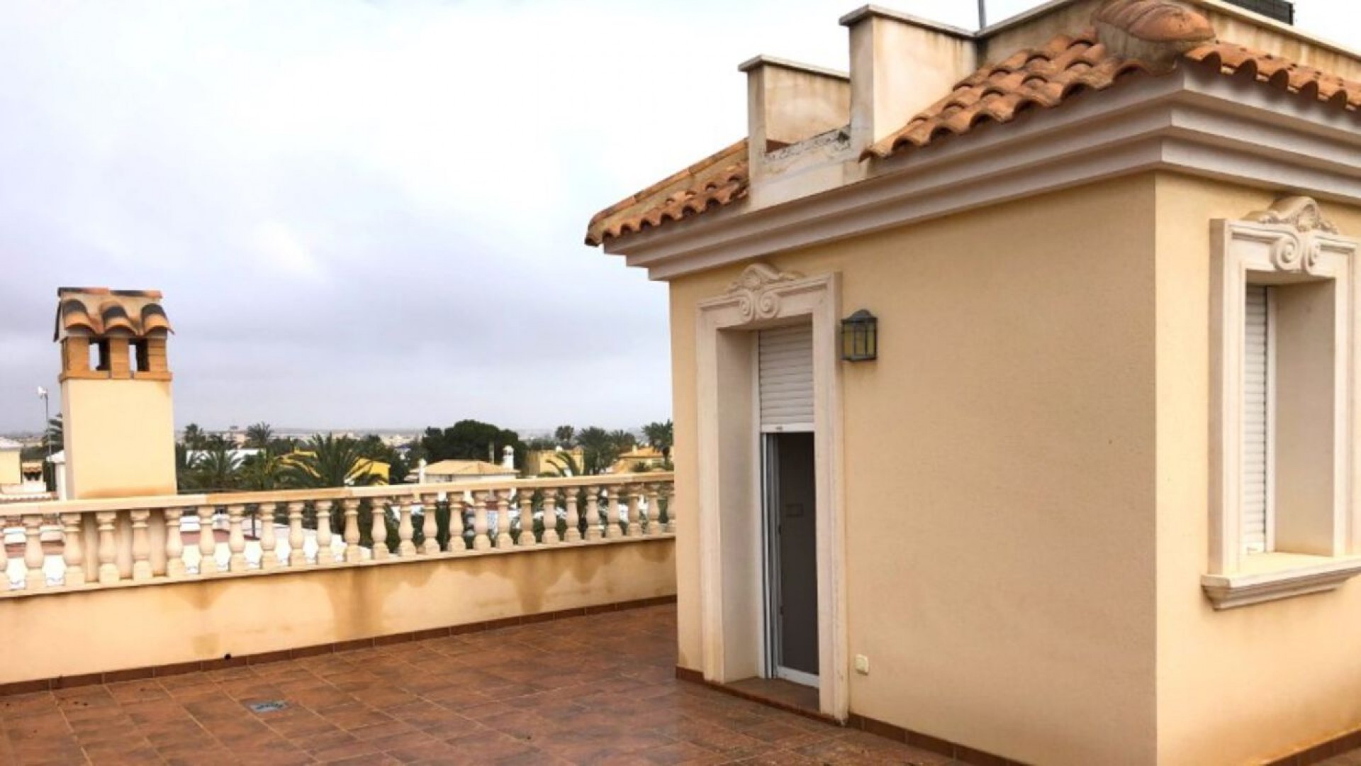 Herverkoop - Vrijstaande Villa -
Cabo Roig