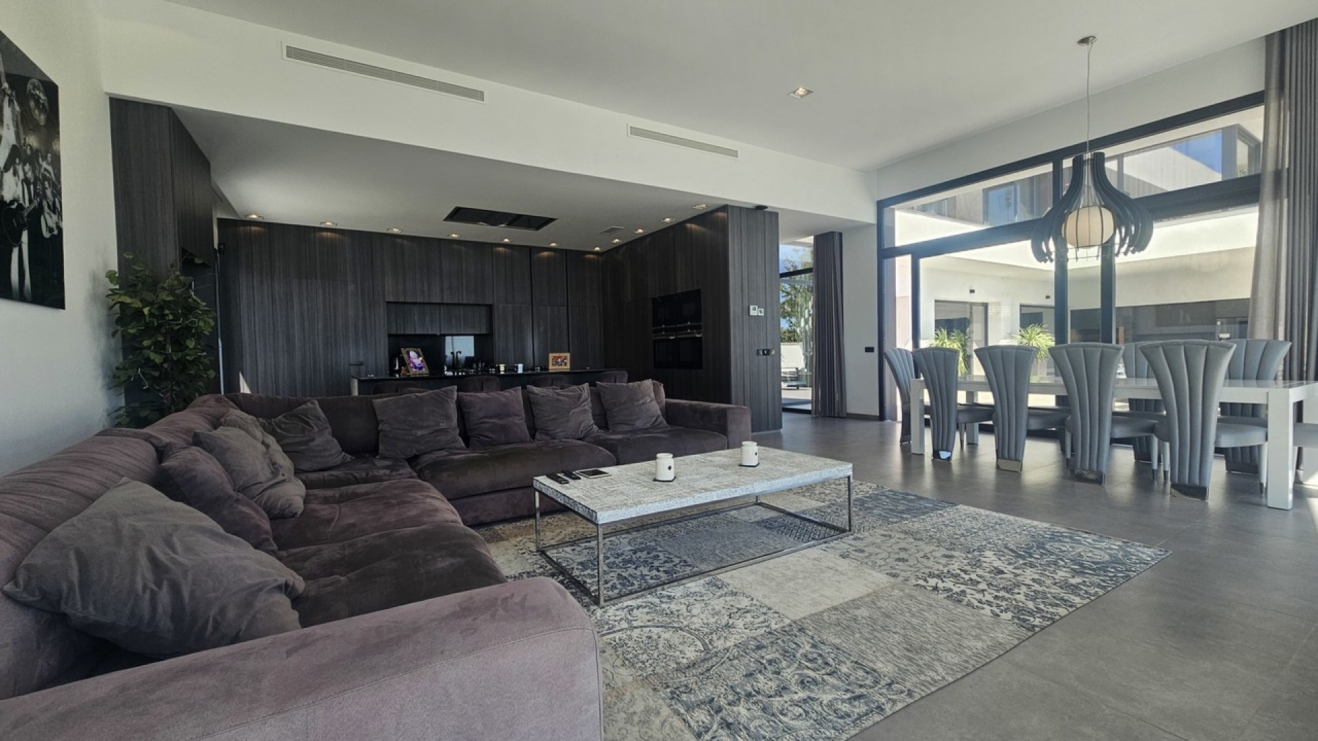 Herverkoop - Vrijstaande Villa -
Cabo Roig