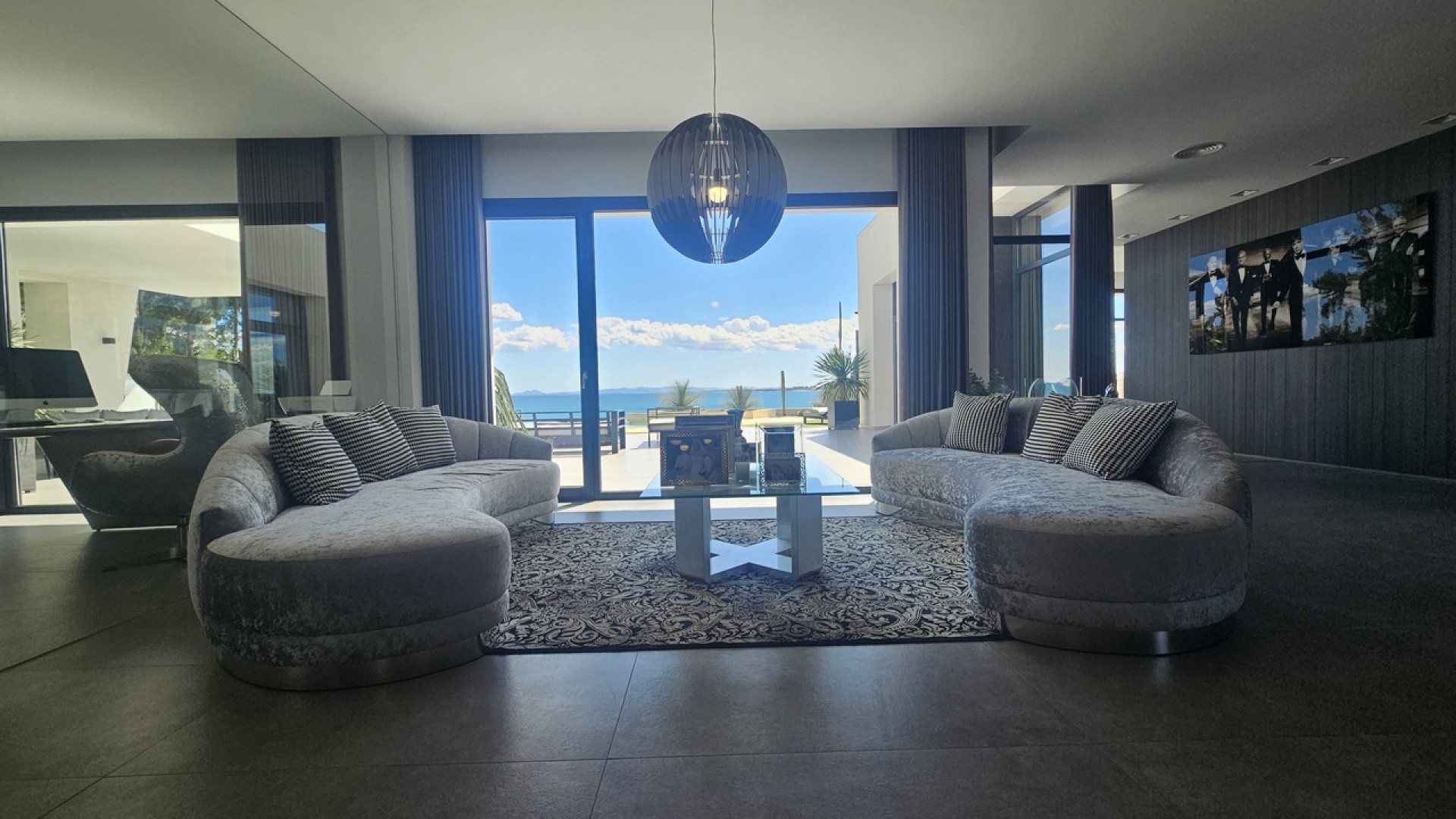 Herverkoop - Vrijstaande Villa -
Cabo Roig