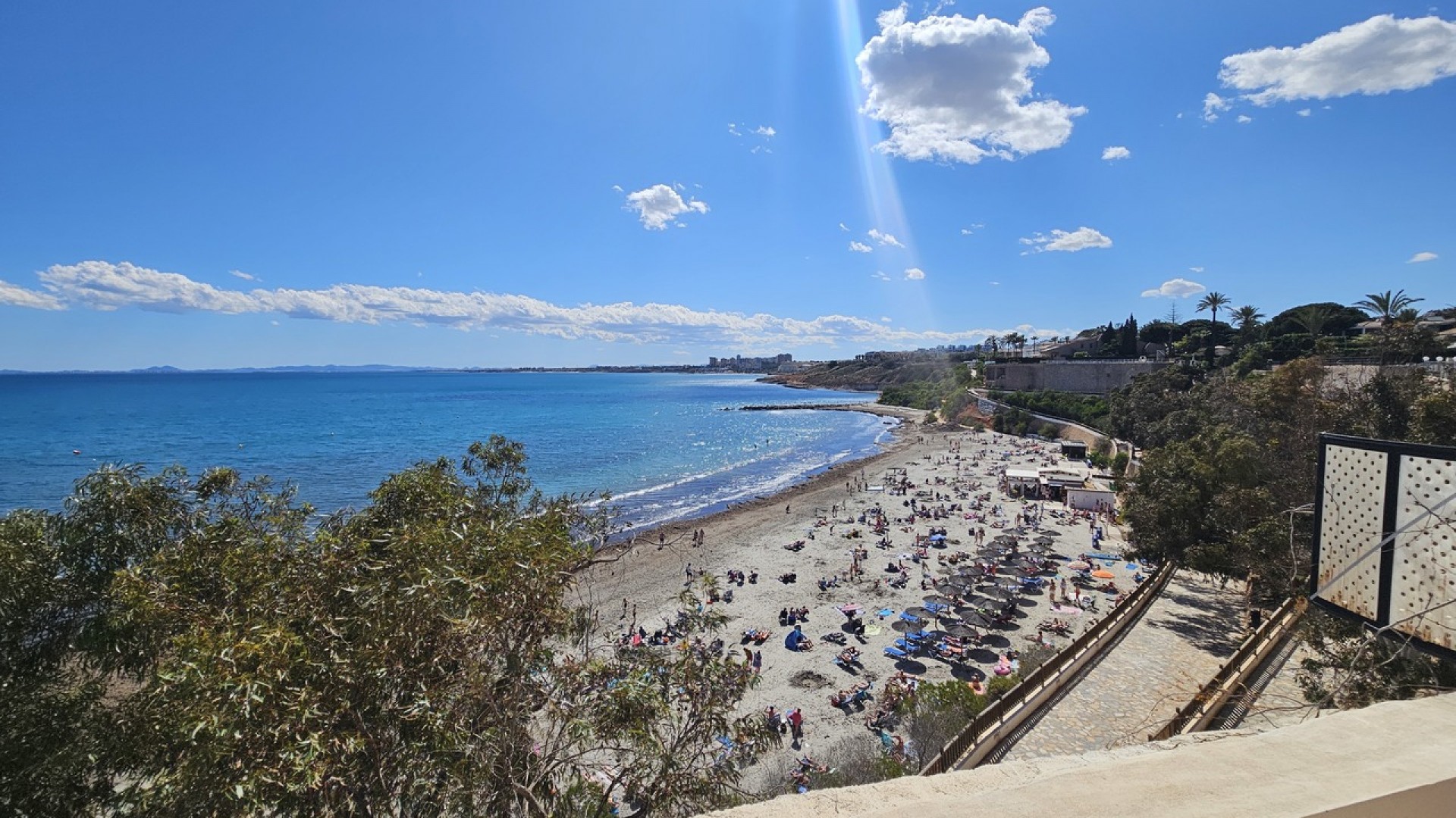Herverkoop - Vrijstaande Villa -
Cabo Roig