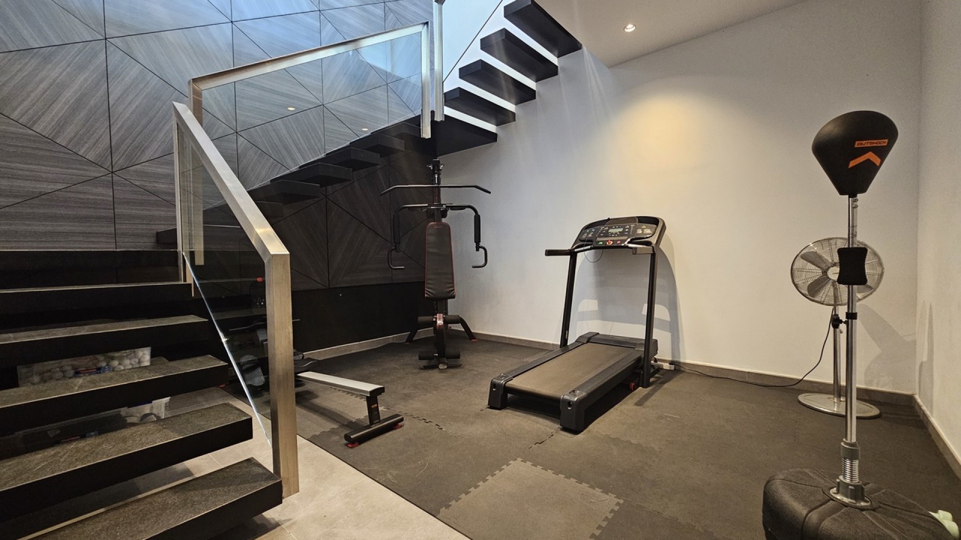 Herverkoop - Vrijstaande Villa -
Cabo Roig