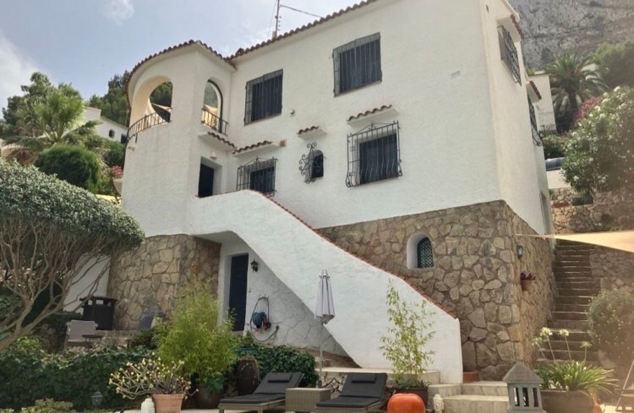Herverkoop - Vrijstaande Villa -
Calpe - Costa Blanca