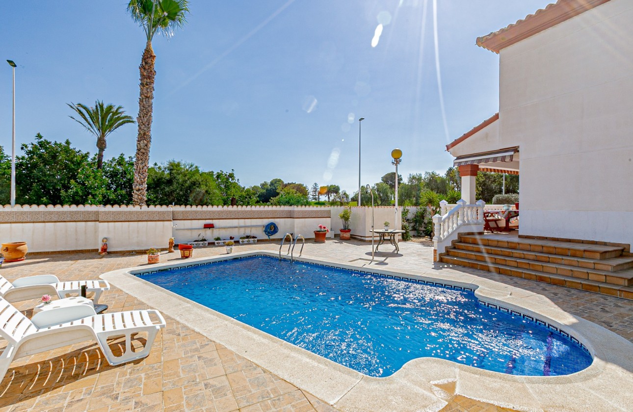 Herverkoop - Vrijstaande Villa -
Campoamor - Campoamor Golf