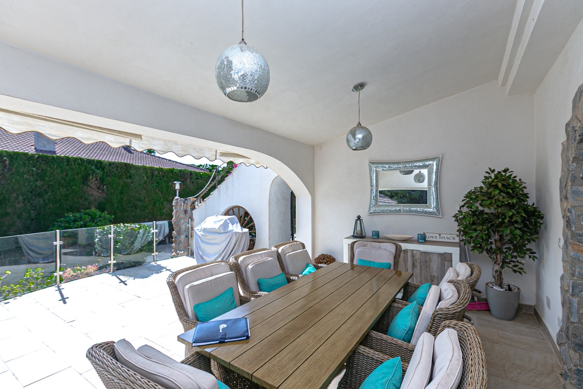 Herverkoop - Vrijstaande Villa -
Campoamor - Lomas de Don Juan