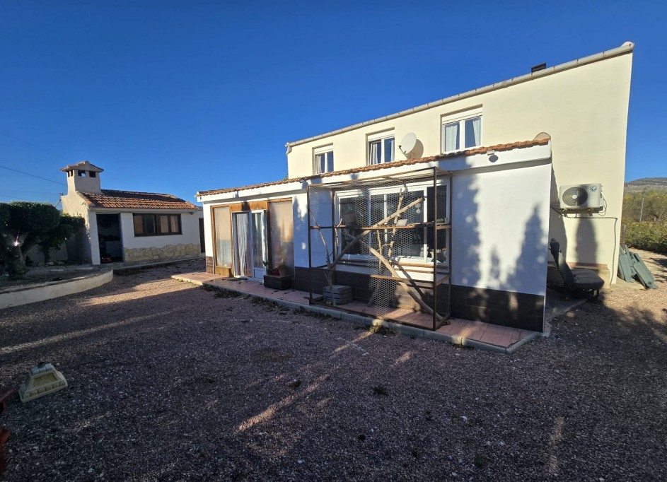 Herverkoop - Vrijstaande Villa -
Castalla