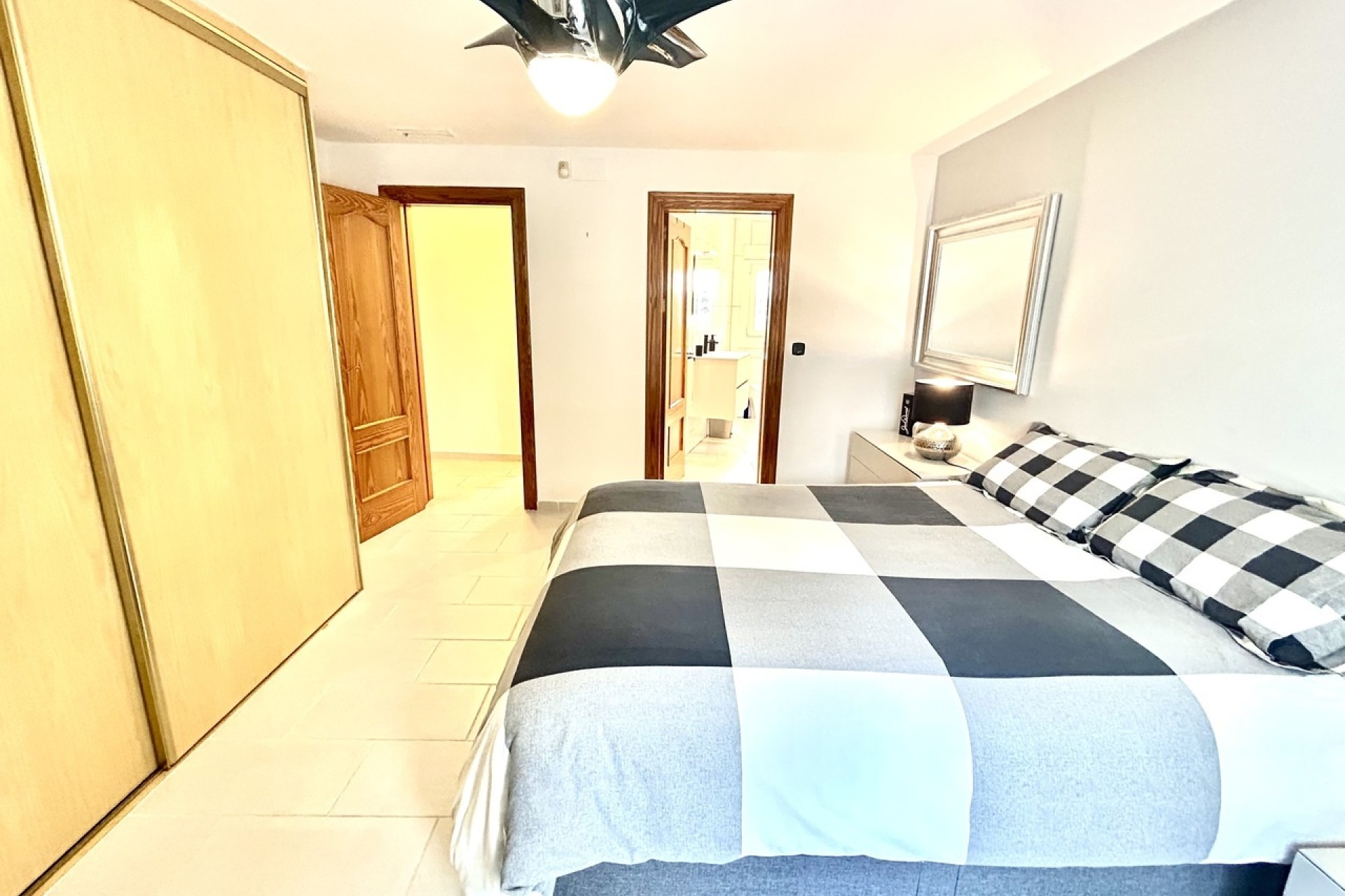 Herverkoop - Vrijstaande Villa -
Catral - Costa Blanca