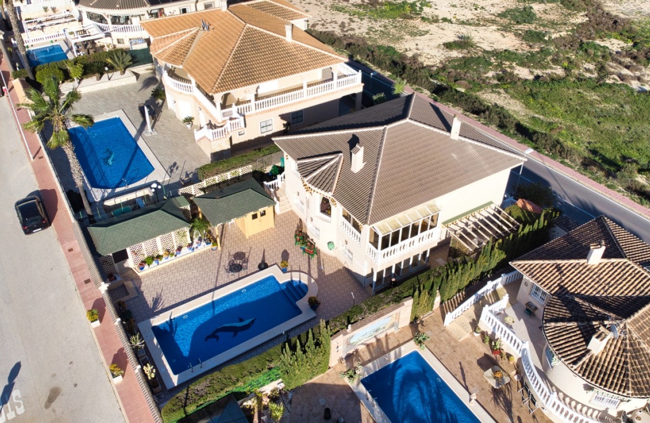 Herverkoop - Vrijstaande Villa -
Ciudad Quesada - Rojales - Benimar