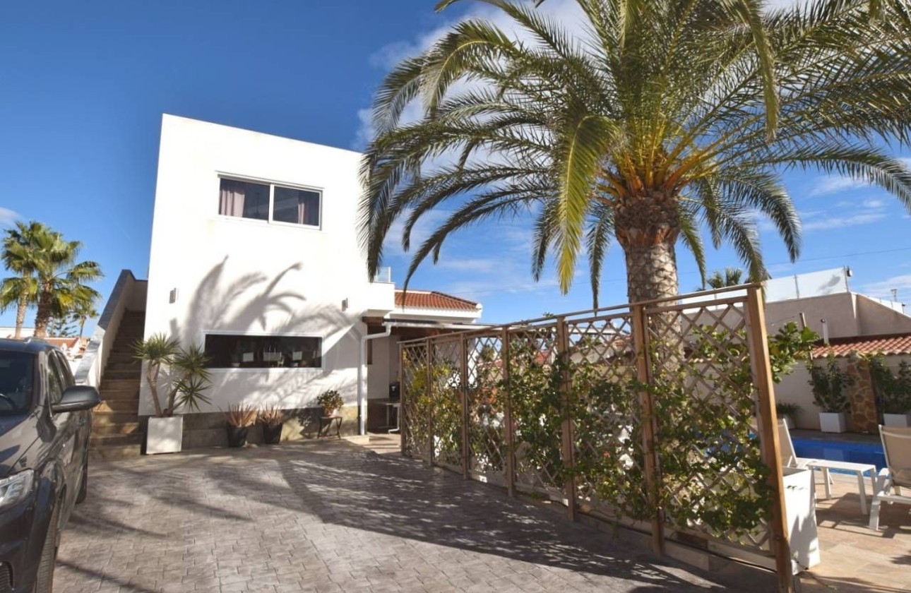 Herverkoop - Vrijstaande Villa -
Ciudad Quesada - Rojales - Ciudad Quesada