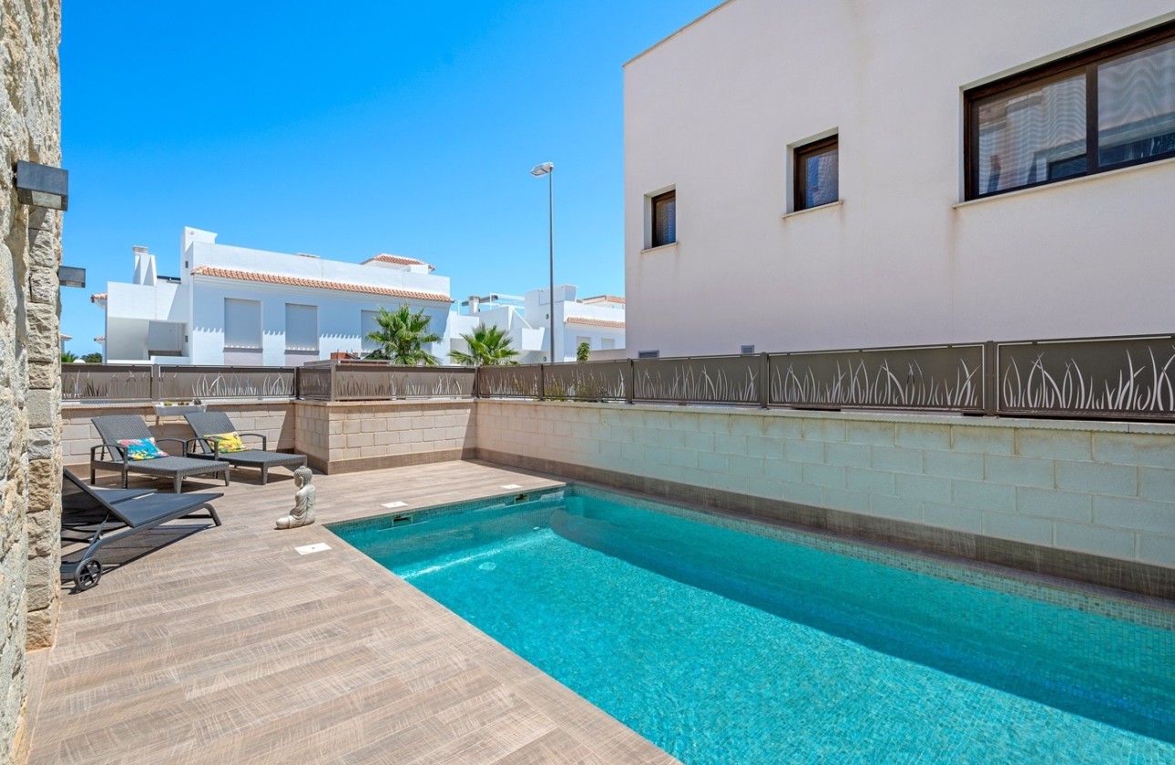 Herverkoop - Vrijstaande Villa -
Ciudad Quesada - Rojales - Ciudad Quesada