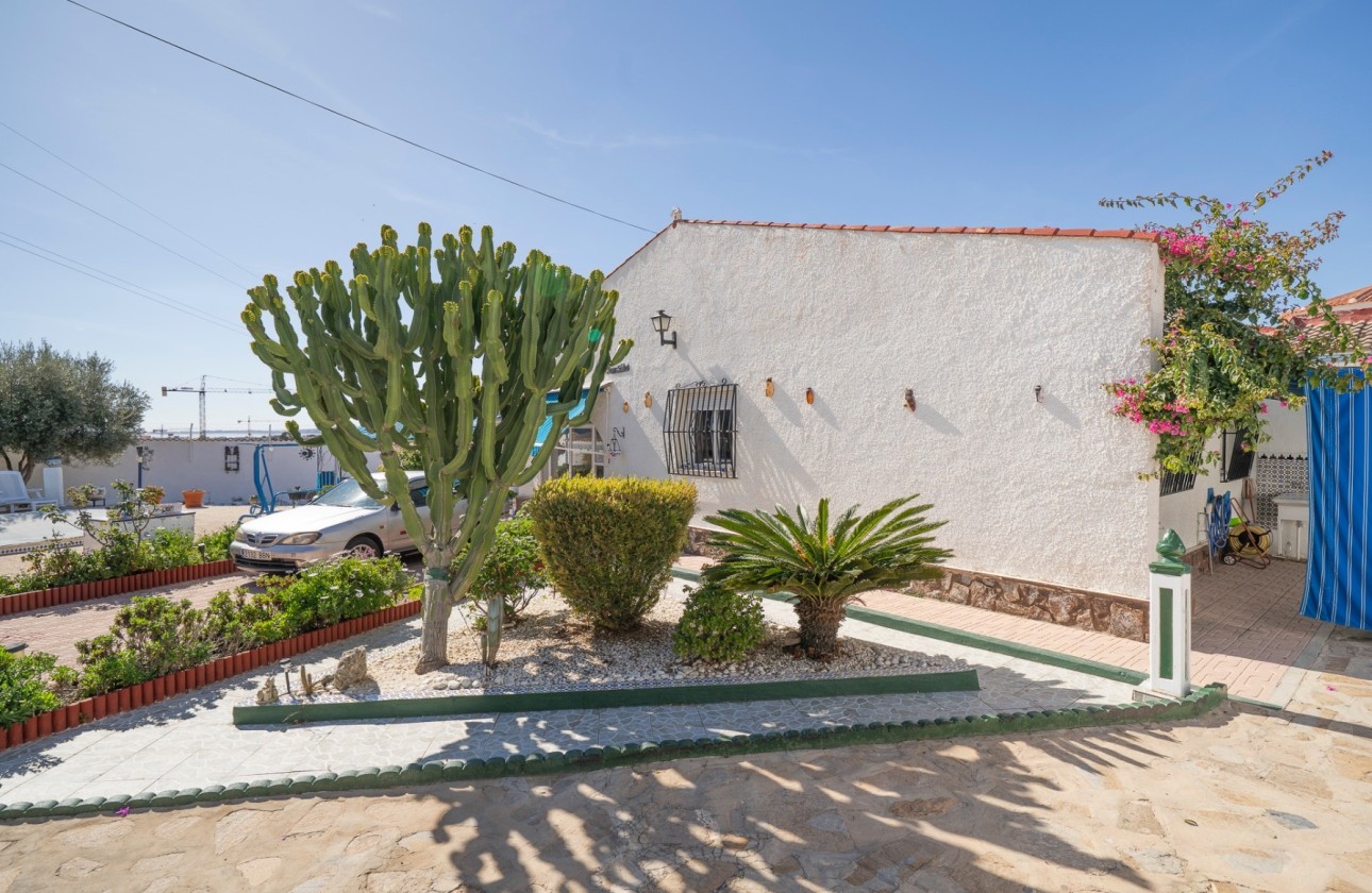 Herverkoop - Vrijstaande Villa -
Ciudad Quesada - Rojales - Ciudad Quesada