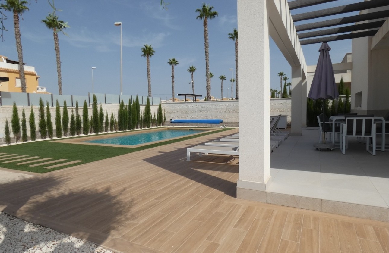 Herverkoop - Vrijstaande Villa -
Ciudad Quesada - Rojales - Ciudad Quesada