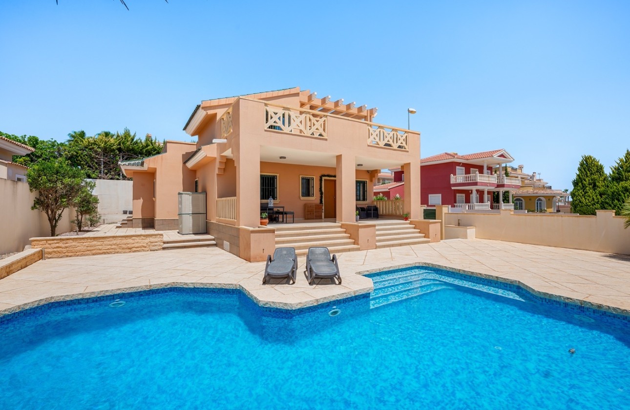 Herverkoop - Vrijstaande Villa -
Ciudad Quesada - Rojales - Ciudad Quesada