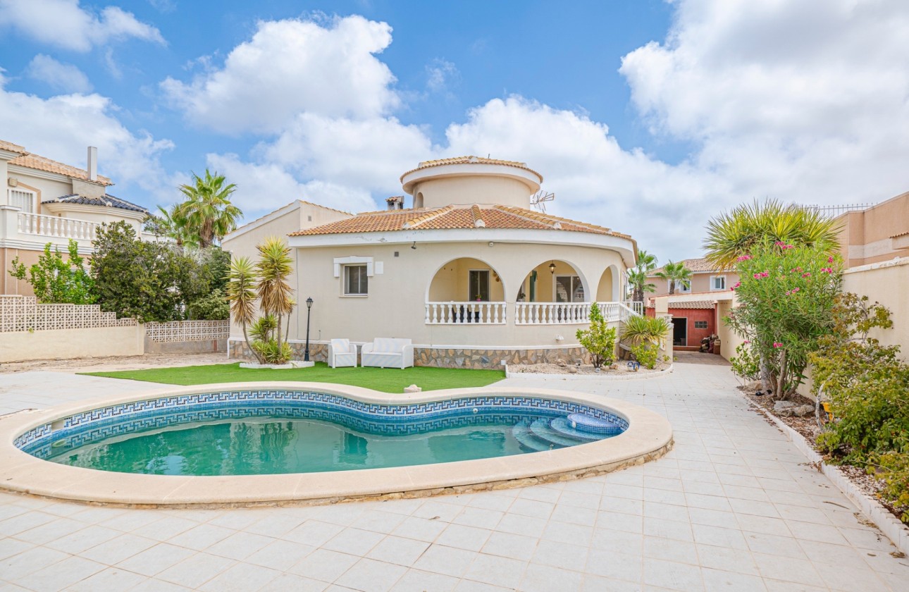 Herverkoop - Vrijstaande Villa -
Ciudad Quesada - Rojales - Ciudad Quesada