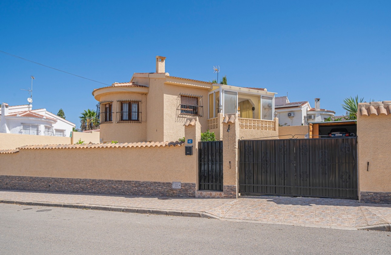 Herverkoop - Vrijstaande Villa -
Ciudad Quesada - Rojales - Ciudad Quesada