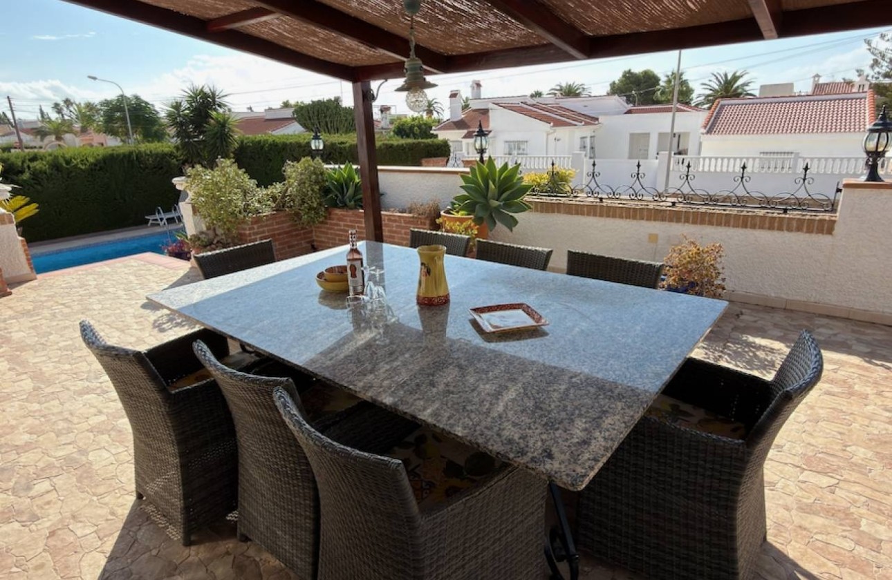 Herverkoop - Vrijstaande Villa -
Ciudad Quesada - Rojales - Ciudad Quesada