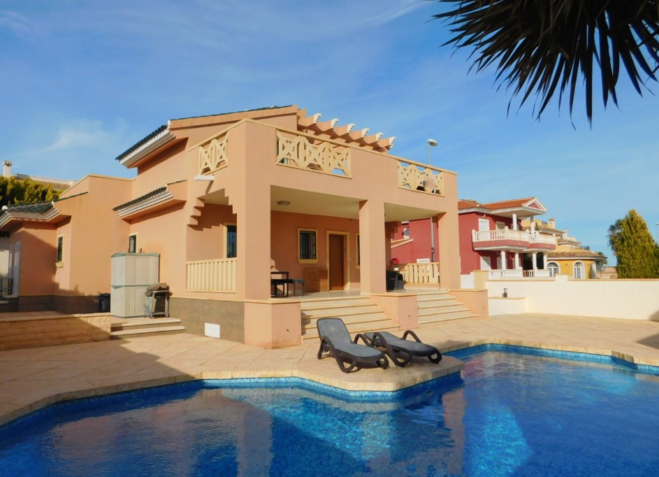 Herverkoop - Vrijstaande Villa -
Ciudad Quesada - Rojales - Ciudad Quesada