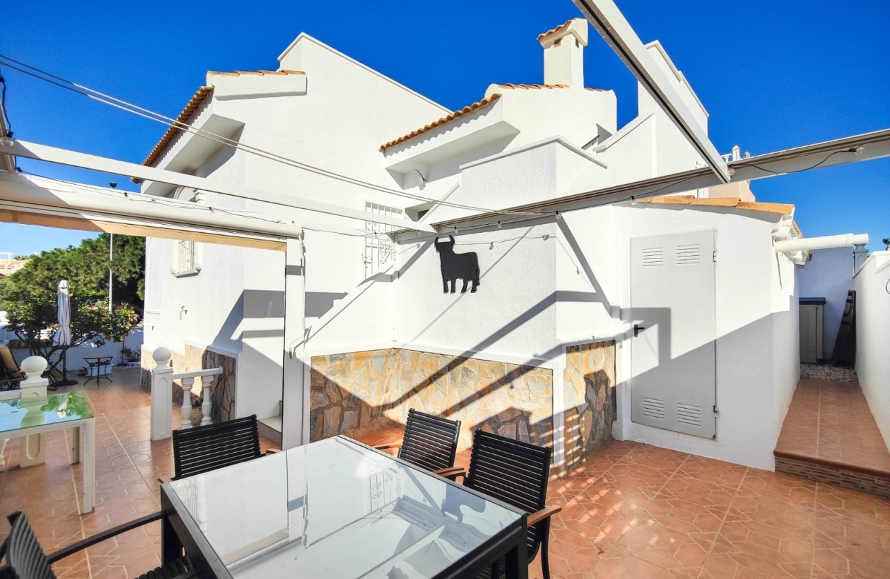 Herverkoop - Vrijstaande Villa -
Ciudad Quesada - Rojales - Costa Blanca