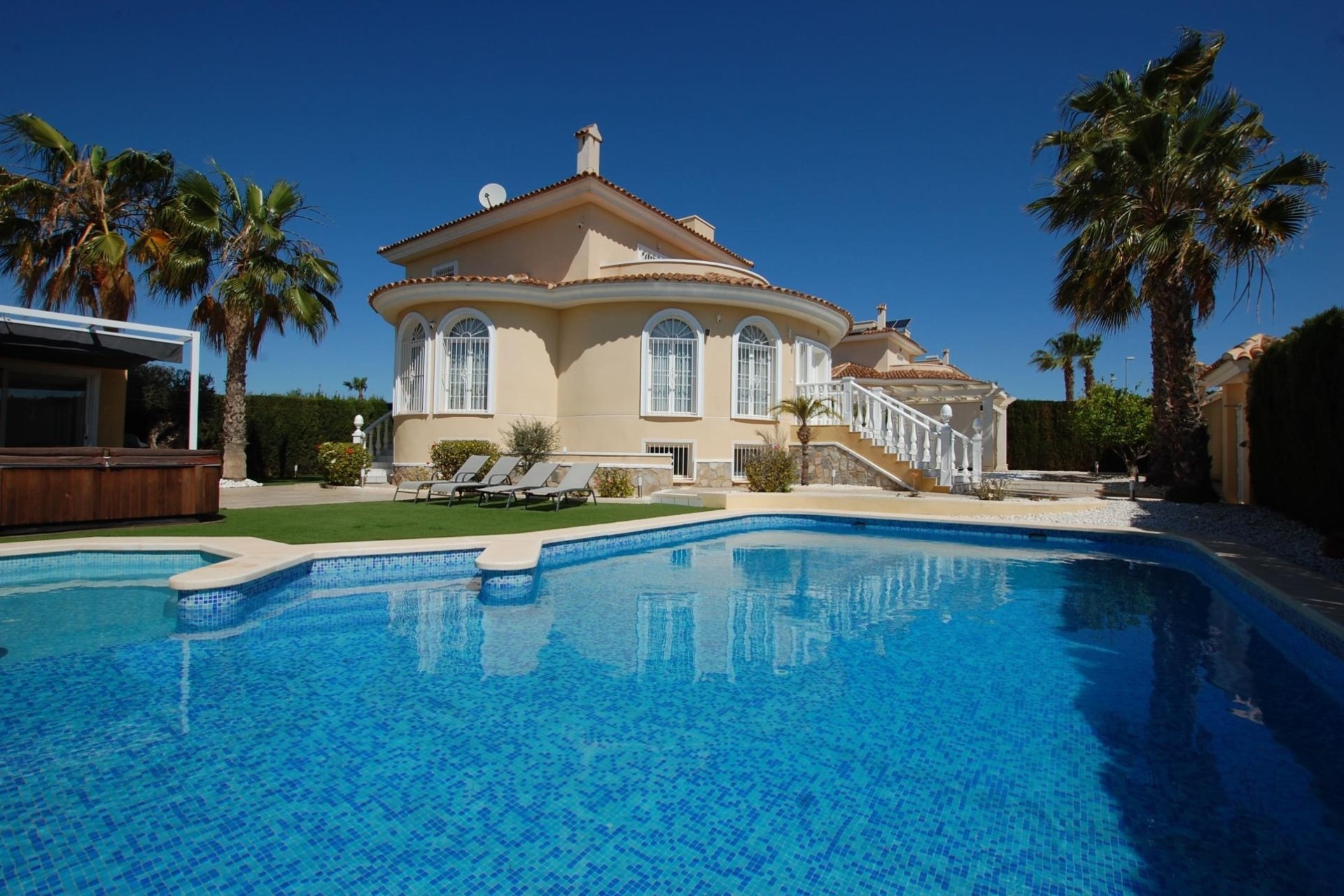 Herverkoop - Vrijstaande Villa -
Ciudad Quesada - Rojales - Costa Blanca